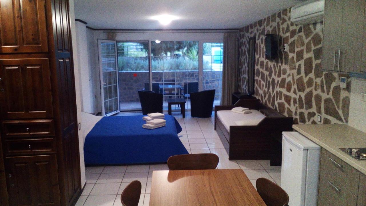 Amimaya Apartments Emporeiós Habitación foto