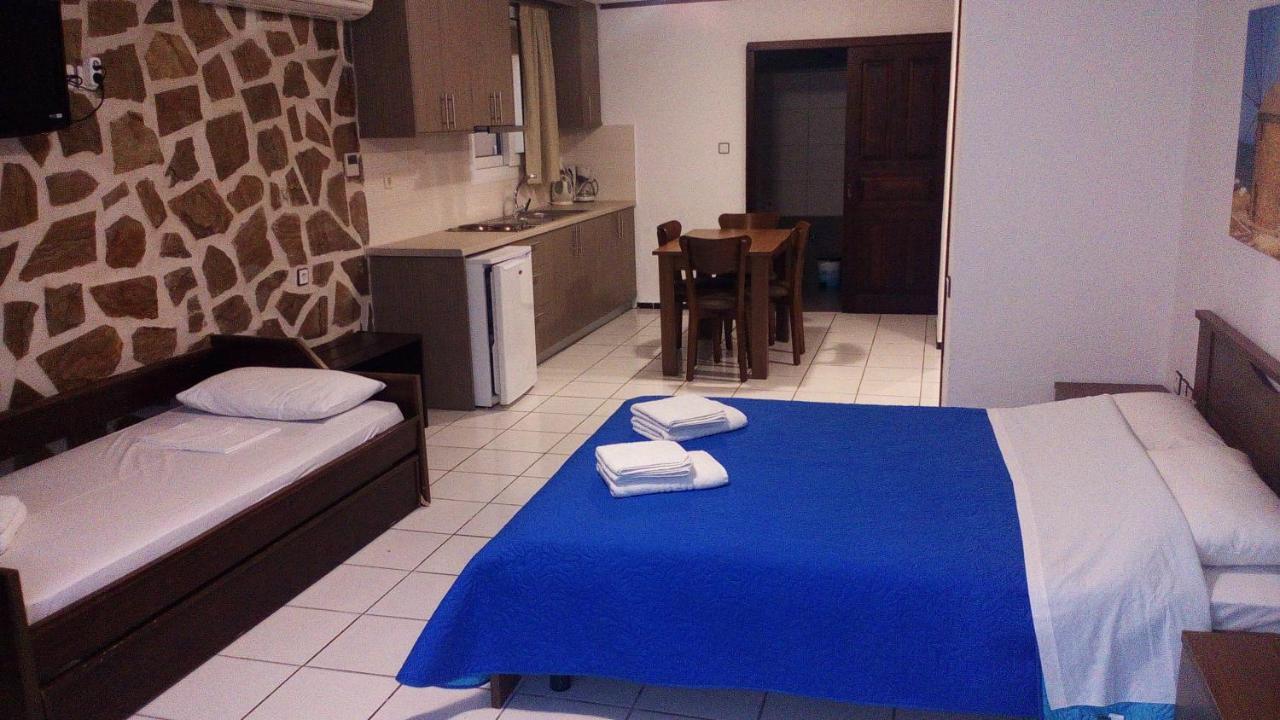 Amimaya Apartments Emporeiós Habitación foto