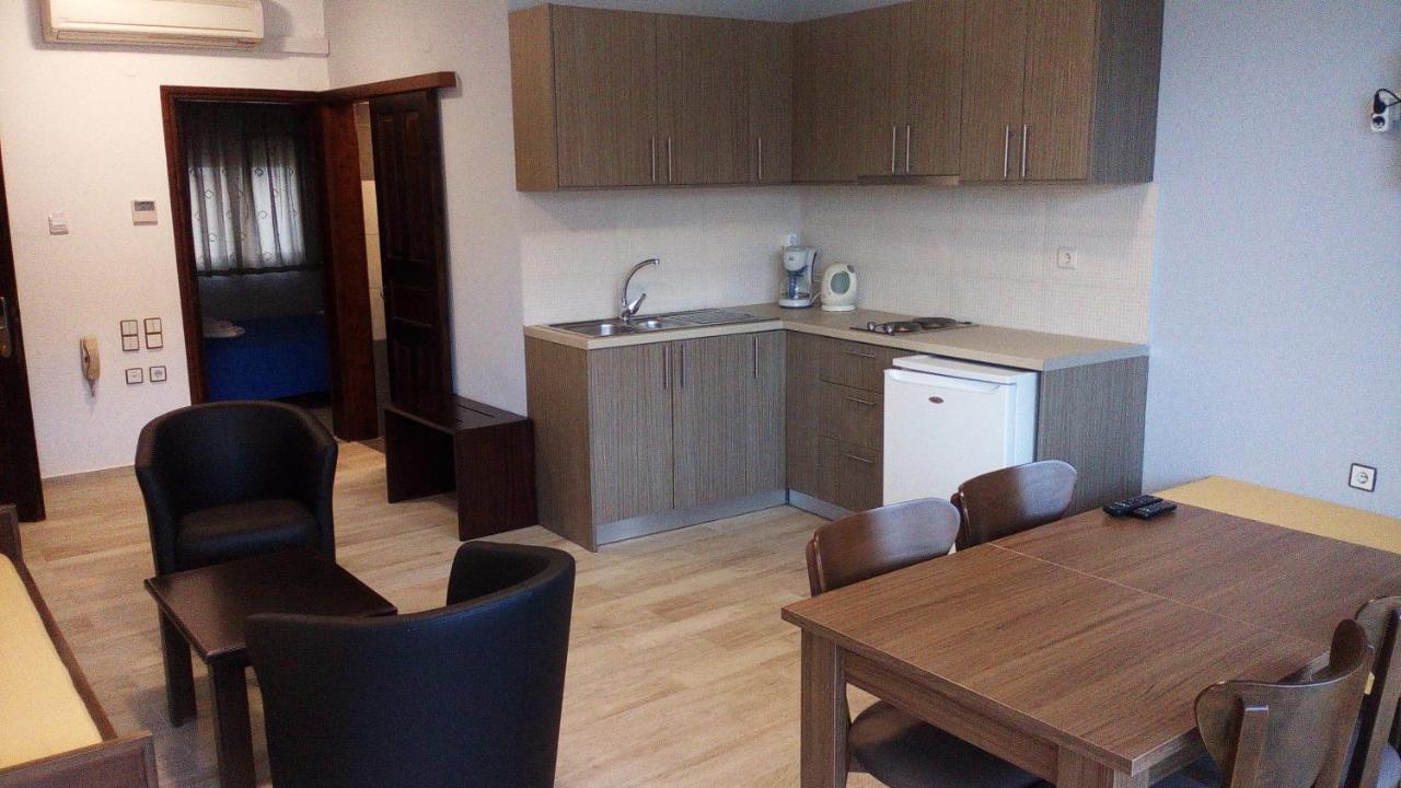 Amimaya Apartments Emporeiós Habitación foto